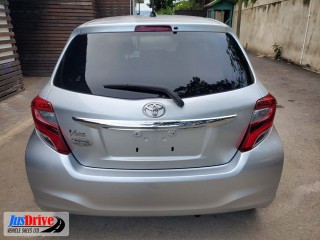 2016 Toyota VITZ