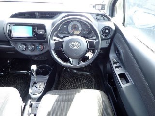 2017 Toyota Vitz