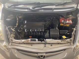 2006 Honda Fit