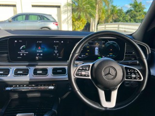 2020 Mercedes Benz GLE 450 
$13,400,000
