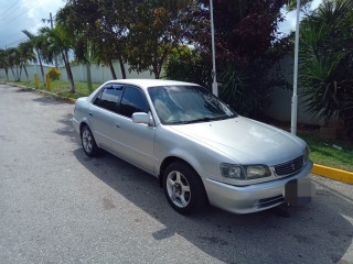 2000 Toyota Corolla 111