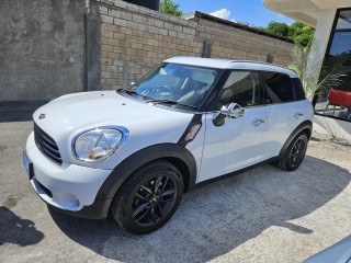 2014 Mini Country man