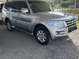 2016 Mitsubishi Pajero