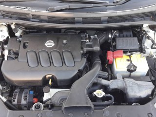 2012 Nissan Wingroad for sale in Kingston / St. Andrew, Jamaica