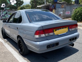 2001 Nissan Sunny