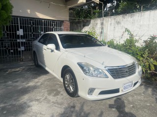 2012 Toyota Crown