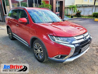 2016 Mitsubishi Outlander for sale in Kingston / St. Andrew, Jamaica