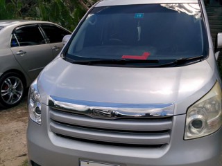 2009 Toyota NOAH  2WD for sale in Clarendon, Jamaica