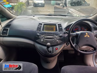 2006 Mitsubishi GRANDIS