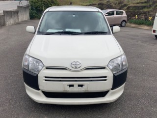 2016 Toyota Suceed