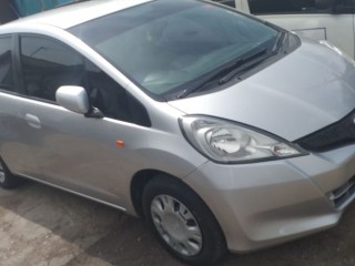 2013 Honda fit for sale in Kingston / St. Andrew, Jamaica