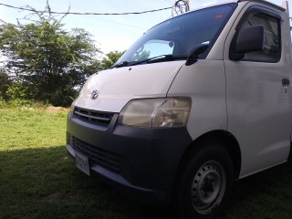 2012 Toyota LiteAce Truck