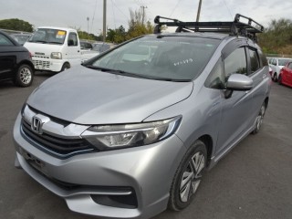 2016 Honda Fit Shuttle Hybrid for sale in Kingston / St. Andrew, Jamaica