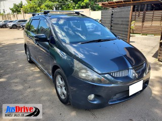 2005 Mitsubishi GRANDIS