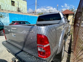 2015 Toyota Hilux