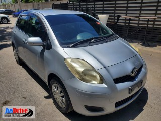 2010 Toyota VITZ