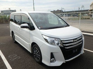 2016 Toyota Noah