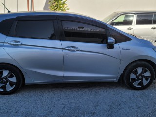 2015 Honda Fit Hybrid for sale in Kingston / St. Andrew, Jamaica