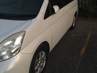 2012 Toyota Isis for sale in Kingston / St. Andrew, Jamaica