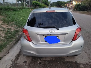 2011 Toyota Vitz