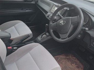 2017 Toyota Corolla Axio