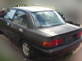 1993 Mitsubishi Lancer