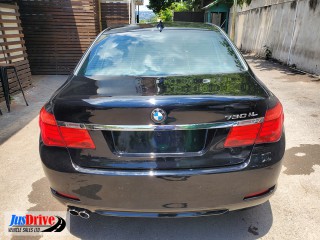 2011 BMW 730i