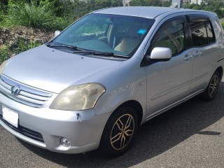 2007 Toyota Raum