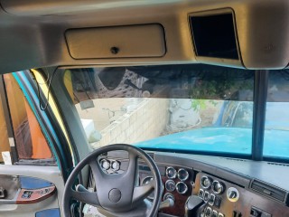 2010 Freightliner Truck for sale in St. Catherine, Jamaica