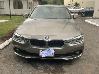 2018 BMW 318i