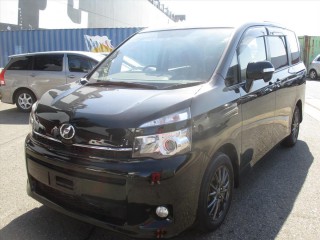 2013 Toyota Voxy for sale in Kingston / St. Andrew, Jamaica