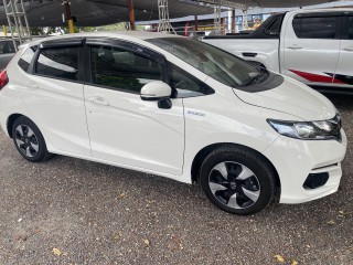 2017 Honda Fit Hybrid for sale in Kingston / St. Andrew, Jamaica