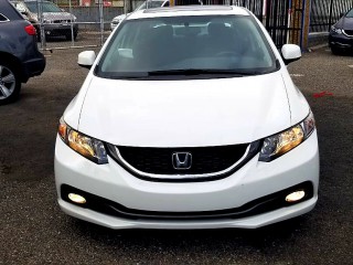 2013 Honda Civic 5 speed for sale in Kingston / St. Andrew, Jamaica