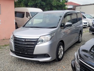 2016 Toyota Noah for sale in Kingston / St. Andrew, Jamaica