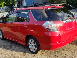 2011 Honda Fit shuttle Hybrid for sale in Kingston / St. Andrew, Jamaica