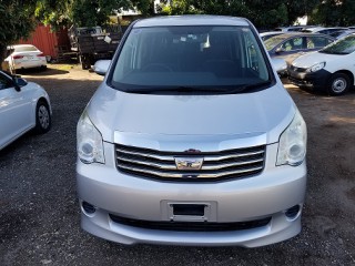 2012 Toyota Noah for sale in Kingston / St. Andrew, Jamaica