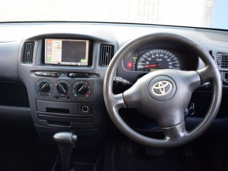 2013 Toyota succeed