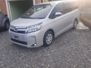 2018 Toyota Voxy