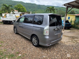 2013 Toyota TOYOTA VOXY ZS