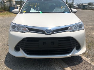 2015 Toyota Corolla Axio for sale in Kingston / St. Andrew, Jamaica