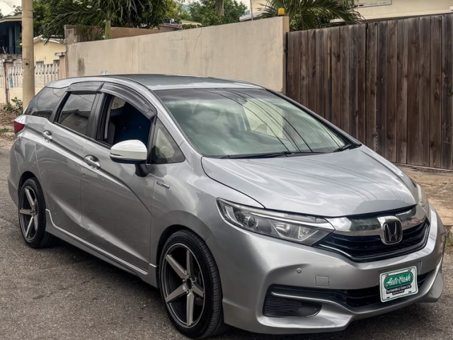 2019 Honda Fit Shuttle for sale in Kingston / St. Andrew, Jamaica
