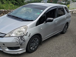 2012 Honda Fit shuttle
$895,000