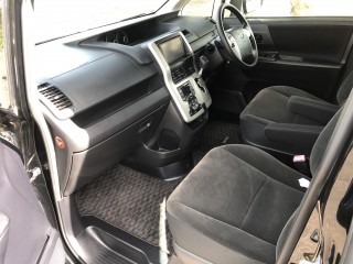 2011 Toyota Voxy for sale in Manchester, Jamaica