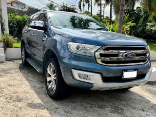 2016 Ford Everest