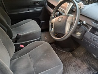 2013 Toyota Noah for sale in Kingston / St. Andrew, Jamaica