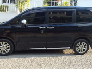 2012 Toyota Voxy