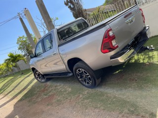 2021 Toyota Hilux