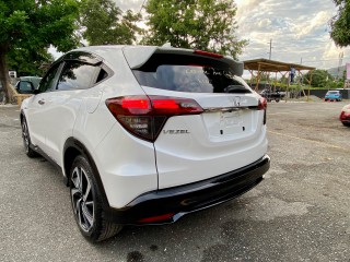 2018 Honda Vezel RS 
$3,800,000