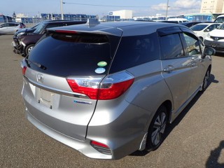 2016 Honda Fit Shuttle Hybrid