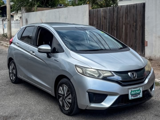 2015 Honda Fit for sale in Kingston / St. Andrew, Jamaica